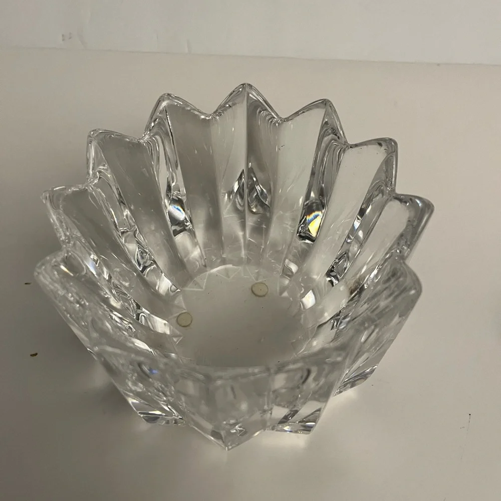 Orrefors Crystal Fleur Bowl by Jan Johansson, Circa 1980,  Signed